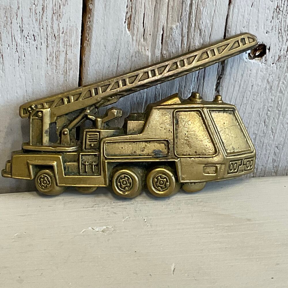 Vintage Brass Ladder‎ Fire Truck Belt Buckle Fireman BROKEN READ